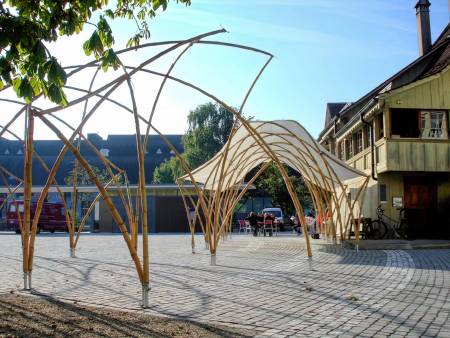 Bamboo tents - Galleries in the courtyard