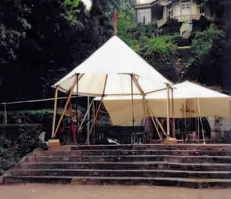 Bamboo tents - Octav also an old photo